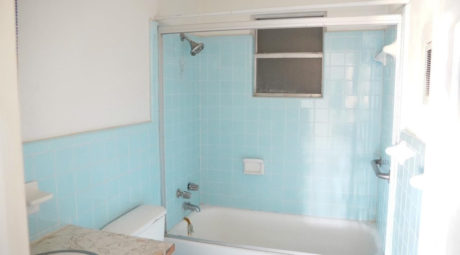 401 E Linar St, Hebbronville, Texas 78361, 3 Bedrooms Bedrooms, 6 Rooms Rooms,2 BathroomsBathrooms,Residential,For Sale,401 E Linar St,20253923