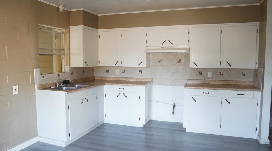 401 E Linar St, Hebbronville, Texas 78361, 3 Bedrooms Bedrooms, 6 Rooms Rooms,2 BathroomsBathrooms,Residential,For Sale,401 E Linar St,20253923