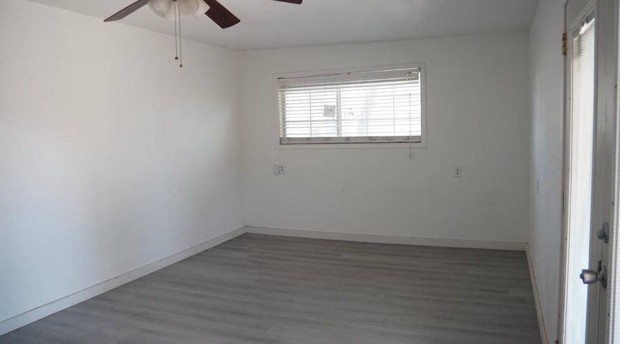 401 E Linar St, Hebbronville, Texas 78361, 3 Bedrooms Bedrooms, 6 Rooms Rooms,2 BathroomsBathrooms,Residential,For Sale,401 E Linar St,20253923