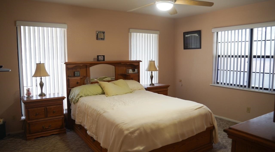711 W North Ave, Hebbronville, Texas 78361, 3 Bedrooms Bedrooms, 6 Rooms Rooms,2 BathroomsBathrooms,Residential,For Sale,711 W North Ave,20253925