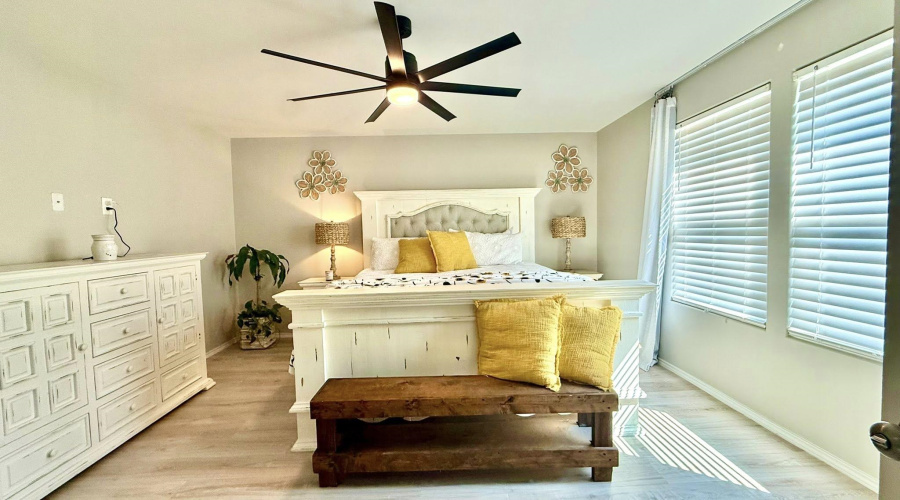 1006 Kus Dr., Laredo, Texas 78045, 4 Bedrooms Bedrooms, 7 Rooms Rooms,2 BathroomsBathrooms,Residential,For Sale,1006 Kus Dr.,20253926