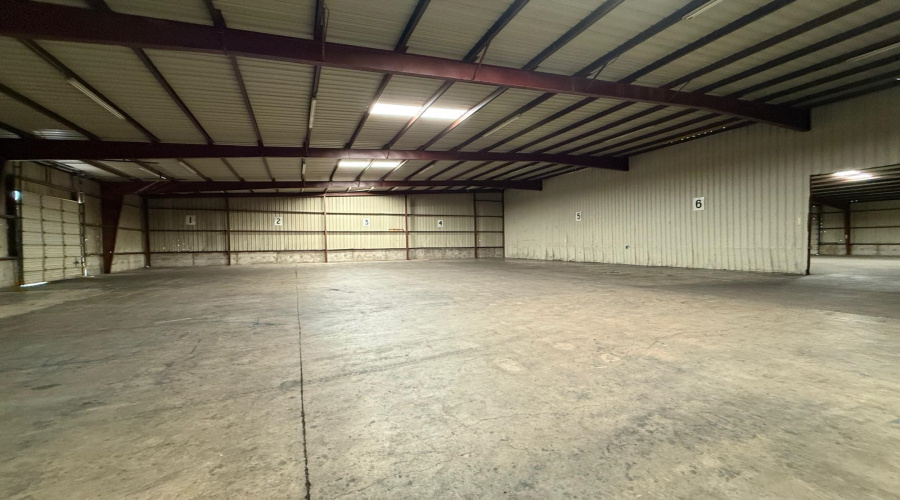 1819 Shea St, Laredo, Texas 78040, 1 Bedroom Bedrooms, 1 Room Rooms,2 BathroomsBathrooms,Commercial/industrial,For Rent,1819 Shea St,20254185