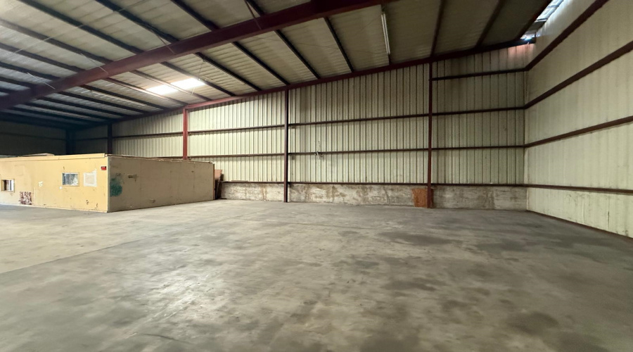 1819 Shea St, Laredo, Texas 78040, 1 Bedroom Bedrooms, 1 Room Rooms,2 BathroomsBathrooms,Commercial/industrial,For Rent,1819 Shea St,20254185