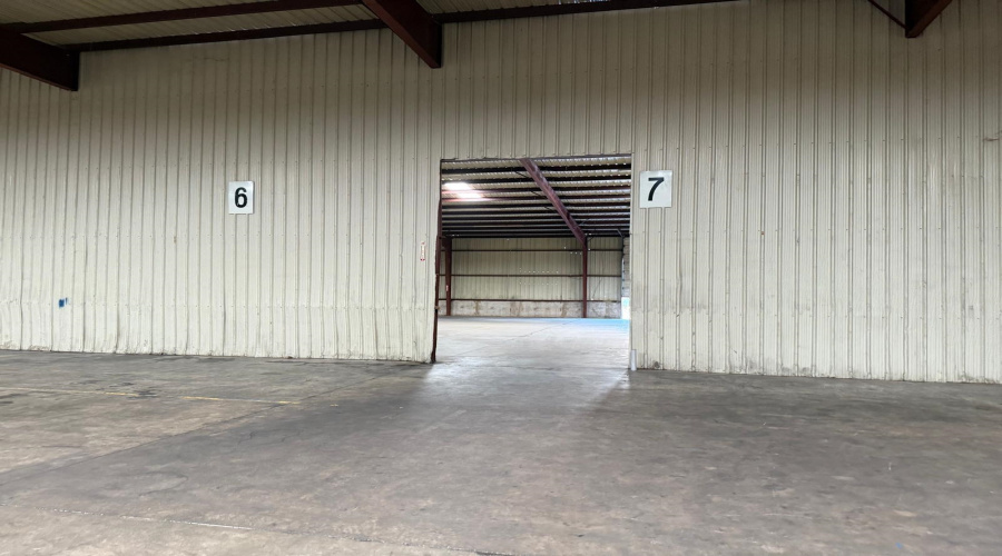 1819 Shea St, Laredo, Texas 78040, 1 Bedroom Bedrooms, 1 Room Rooms,2 BathroomsBathrooms,Commercial/industrial,For Rent,1819 Shea St,20254185