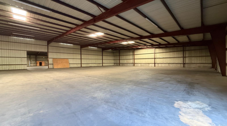1819 Shea St, Laredo, Texas 78040, 1 Bedroom Bedrooms, 1 Room Rooms,2 BathroomsBathrooms,Commercial/industrial,For Rent,1819 Shea St,20254185