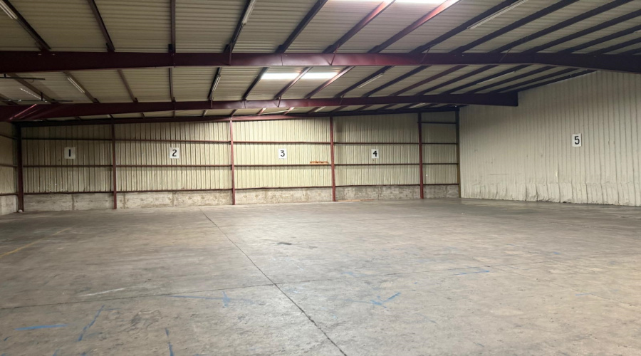 1819 Shea St, Laredo, Texas 78040, 1 Bedroom Bedrooms, 1 Room Rooms,2 BathroomsBathrooms,Commercial/industrial,For Rent,1819 Shea St,20254185