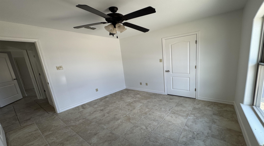 4405 Indian River Ave, Laredo, Texas 78045, 3 Bedrooms Bedrooms, 4 Rooms Rooms,2 BathroomsBathrooms,Residential,For Sale,4405 Indian River Ave,20253931