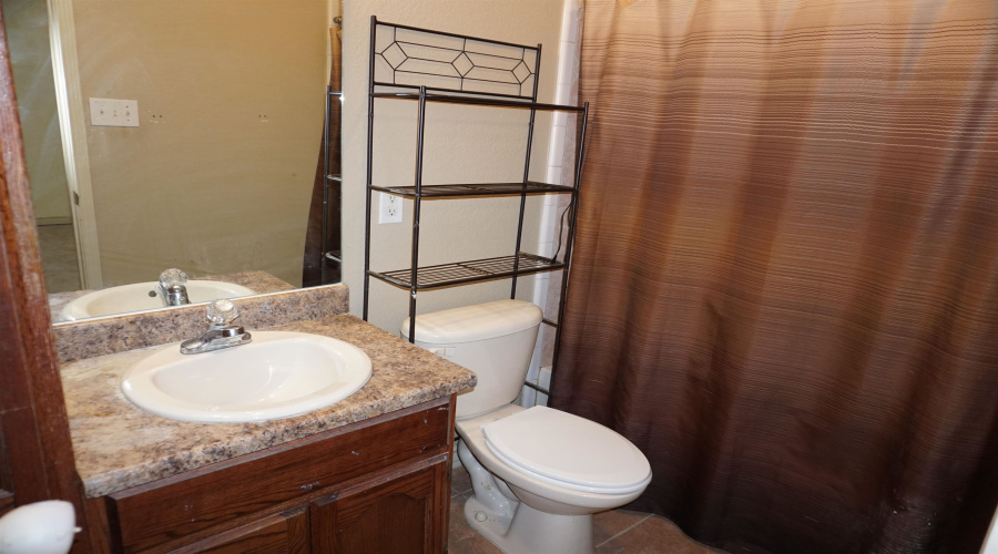 4248 Dorel Dr, Laredo, Texas 78043, 3 Bedrooms Bedrooms, 5 Rooms Rooms,2 BathroomsBathrooms,Residential,For Rent,4248 Dorel Dr,20253934