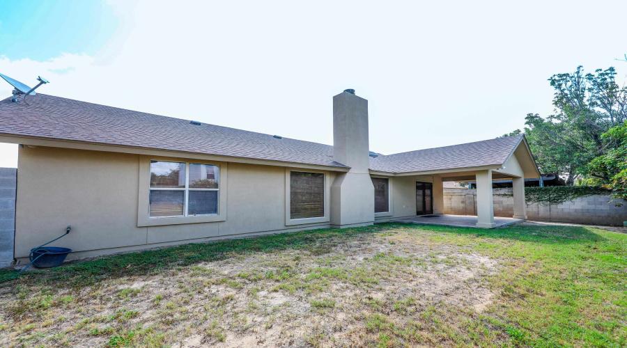 9808 SunCrest Ct, Laredo, Texas 78045, 3 Bedrooms Bedrooms, 6 Rooms Rooms,2 BathroomsBathrooms,Residential,For Sale,9808 SunCrest Ct,20253936