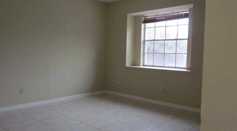 725 Baretta Ct, Laredo, Texas 78043, 3 Bedrooms Bedrooms, 7 Rooms Rooms,2 BathroomsBathrooms,Residential,For Sale,725 Baretta Ct,20253946