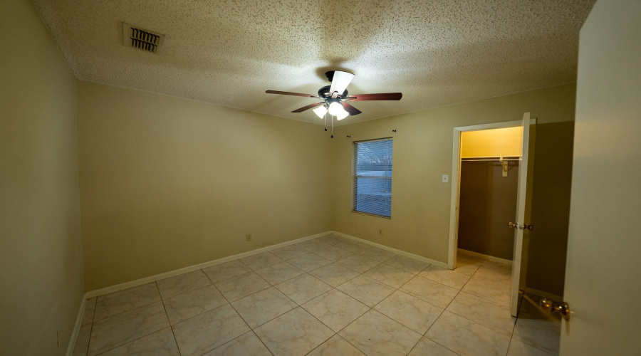 725 Baretta Ct, Laredo, Texas 78043, 3 Bedrooms Bedrooms, 7 Rooms Rooms,2 BathroomsBathrooms,Residential,For Sale,725 Baretta Ct,20253946