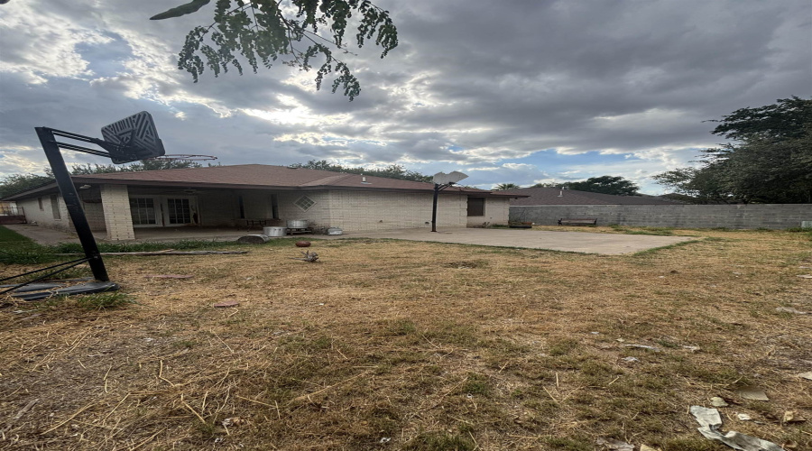 8921 N Tucson Ln, Laredo, Texas 78045-1959, 4 Bedrooms Bedrooms, 4 Rooms Rooms,3 BathroomsBathrooms,Residential,For Sale,8921 N Tucson Ln,20253947