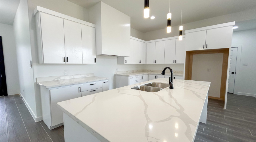 1721 Cordova Dr., Laredo, Texas 78046, 3 Bedrooms Bedrooms, 4 Rooms Rooms,2 BathroomsBathrooms,Residential,For Sale,1721 Cordova Dr.,20253951