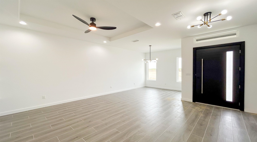 1721 Cordova Dr., Laredo, Texas 78046, 3 Bedrooms Bedrooms, 4 Rooms Rooms,2 BathroomsBathrooms,Residential,For Sale,1721 Cordova Dr.,20253951