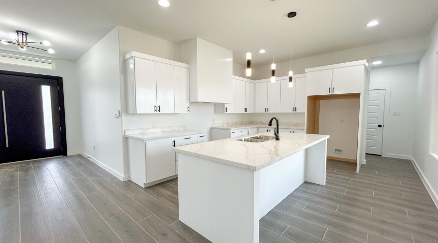 1721 Cordova Dr., Laredo, Texas 78046, 3 Bedrooms Bedrooms, 4 Rooms Rooms,2 BathroomsBathrooms,Residential,For Sale,1721 Cordova Dr.,20253951