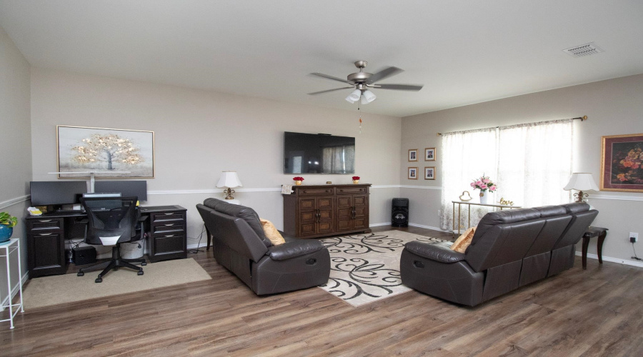 4303 Gabriela Ln., Laredo, Texas 78046, 3 Bedrooms Bedrooms, 3 Rooms Rooms,2 BathroomsBathrooms,Residential,For Sale,4303 Gabriela Ln.,20253960