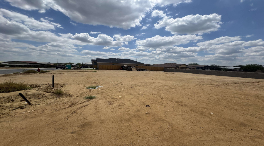 2812 Adamsville, Laredo, Texas 78046, 3 Bedrooms Bedrooms, 5 Rooms Rooms,2 BathroomsBathrooms,Residential,For Sale,2812 Adamsville,20253965