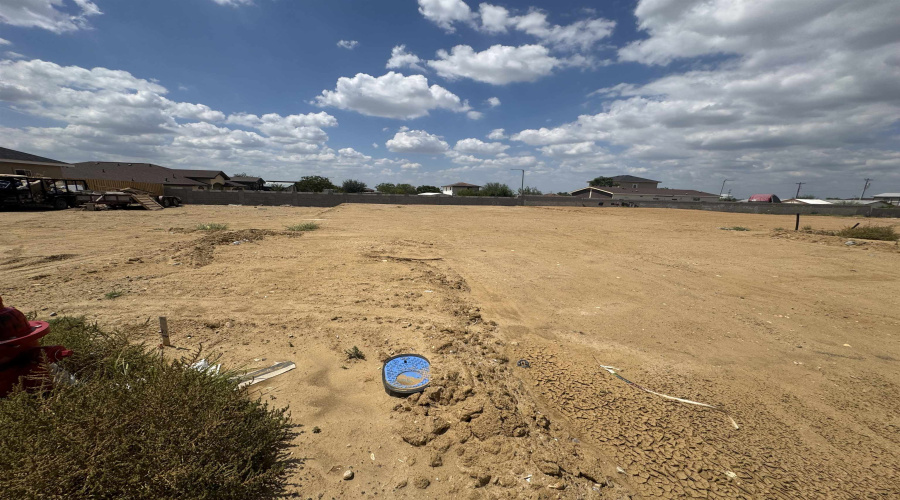 2812 Adamsville, Laredo, Texas 78046, 3 Bedrooms Bedrooms, 5 Rooms Rooms,2 BathroomsBathrooms,Residential,For Sale,2812 Adamsville,20253965