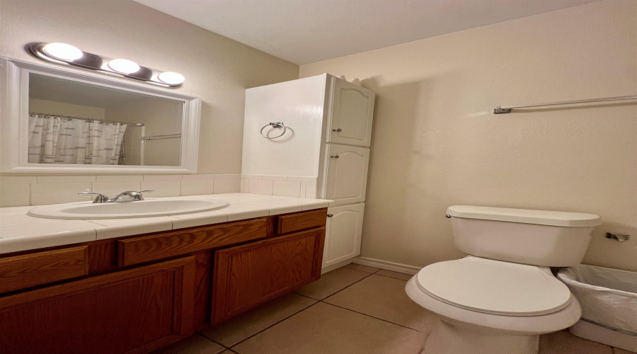 512 Idylwood Ln, Laredo, Texas 78045, 3 Bedrooms Bedrooms, 6 Rooms Rooms,2 BathroomsBathrooms,Residential,For Sale,512 Idylwood Ln,20253971