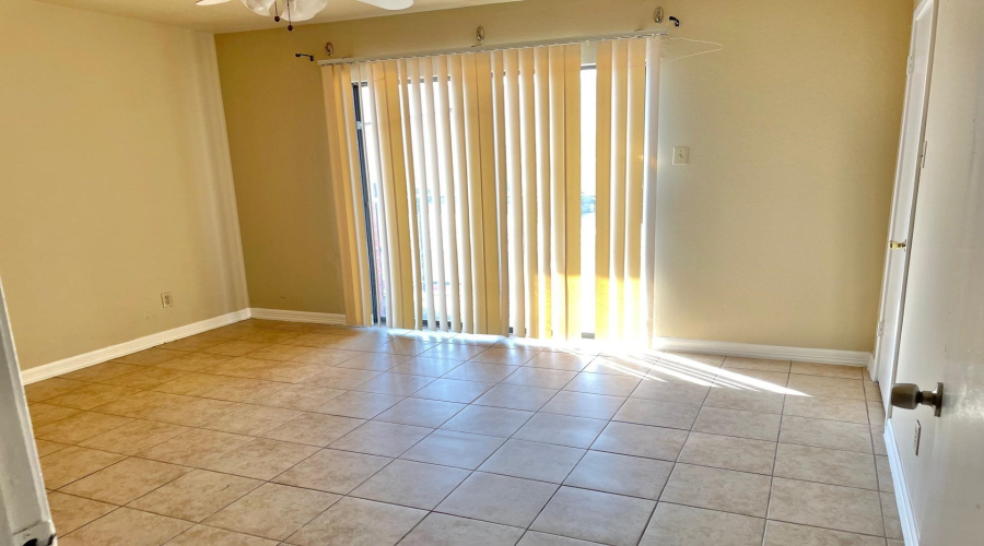 8915 McPherson Rd, LAREDO, Texas 78045, 2 Bedrooms Bedrooms, 5 Rooms Rooms,2 BathroomsBathrooms,Residential,For Rent,8915 McPherson Rd,20253973