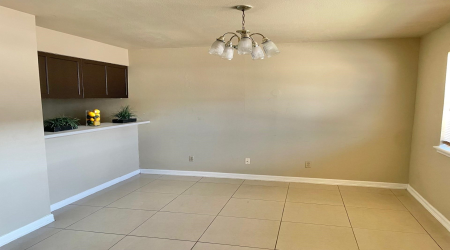 8915 McPherson Rd, LAREDO, Texas 78045, 2 Bedrooms Bedrooms, 5 Rooms Rooms,2 BathroomsBathrooms,Residential,For Rent,8915 McPherson Rd,20253973