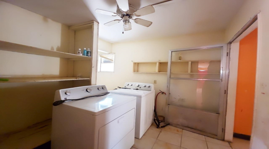 1713 Margarita Ln, LAREDO, Texas 78046, 3 Bedrooms Bedrooms, 6 Rooms Rooms,1 BathroomBathrooms,Residential,For Sale,1713 Margarita Ln,20253975