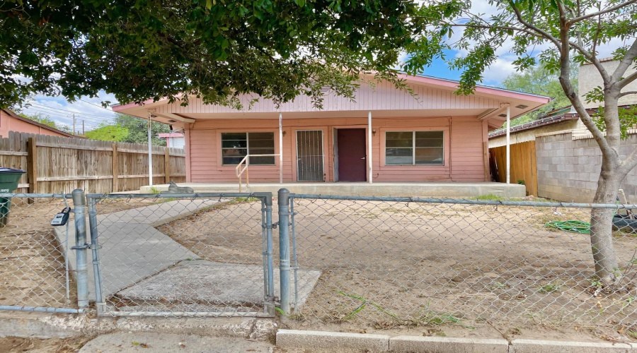 806 OKane St, LAREDO, Texas 78040, 3 Bedrooms Bedrooms, 5 Rooms Rooms,1 BathroomBathrooms,Residential,For Rent,806 OKane St,20253976