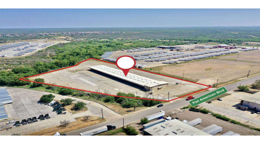 4410 Pan American Blvd, Laredo, Texas 78045, 1 Bedroom Bedrooms, 51 Rooms Rooms,2 BathroomsBathrooms,Commercial/industrial,For Rent,4410 Pan American Blvd,20254199