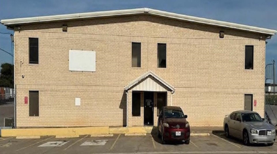 4410 Pan American Blvd, Laredo, Texas 78045, 1 Bedroom Bedrooms, 51 Rooms Rooms,2 BathroomsBathrooms,Commercial/industrial,For Rent,4410 Pan American Blvd,20254199