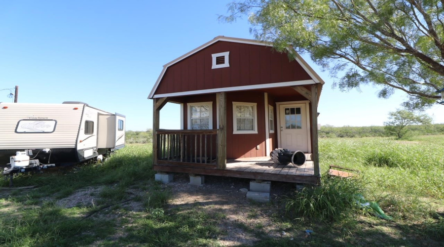001 IH-35, Encinal, Texas 78019, ,Land,For Sale,001 IH-35,20254038