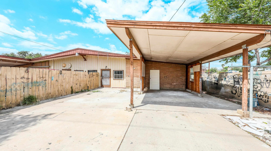 2718 E Price St, Laredo, Texas 78041, 3 Bedrooms Bedrooms, 5 Rooms Rooms,1 BathroomBathrooms,Residential,For Rent,2718 E Price St,20253989 2718 E Price St, Laredo, Texas 78041, 3 Bedrooms Bedrooms, 5 Rooms Rooms,1 BathroomBathrooms,Residential,For Rent,2718 E Price St,20253989