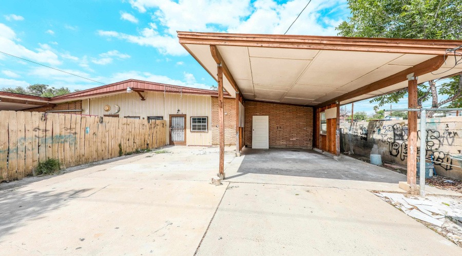 2718 E Price St, Laredo, Texas 78041, 3 Bedrooms Bedrooms, 5 Rooms Rooms,1 BathroomBathrooms,Residential,For Rent,2718 E Price St,20253989 2718 E Price St, Laredo, Texas 78041, 3 Bedrooms Bedrooms, 5 Rooms Rooms,1 BathroomBathrooms,Residential,For Rent,2718 E Price St,20253989