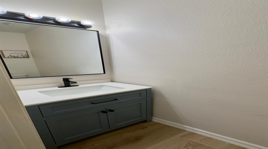 109 Parula Place Ct, Laredo, Texas 78045, 4 Bedrooms Bedrooms, 8 Rooms Rooms,2 BathroomsBathrooms,Residential,For Sale,109 Parula Place Ct,20254000