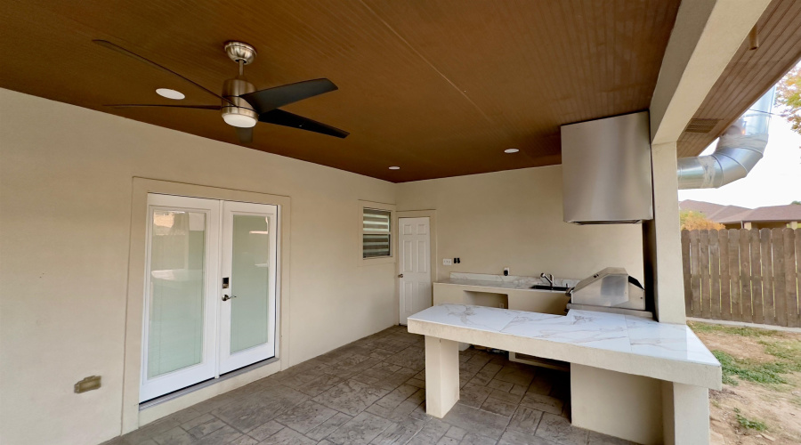 109 Parula Place Ct, Laredo, Texas 78045, 4 Bedrooms Bedrooms, 8 Rooms Rooms,2 BathroomsBathrooms,Residential,For Sale,109 Parula Place Ct,20254000