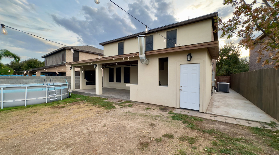 109 Parula Place Ct, Laredo, Texas 78045, 4 Bedrooms Bedrooms, 8 Rooms Rooms,2 BathroomsBathrooms,Residential,For Sale,109 Parula Place Ct,20254000