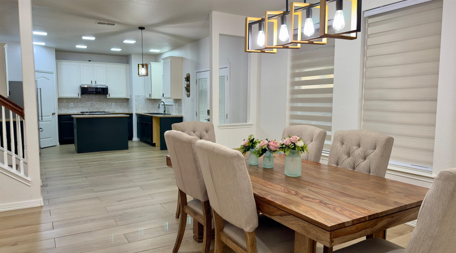 109 Parula Place Ct, Laredo, Texas 78045, 4 Bedrooms Bedrooms, 8 Rooms Rooms,2 BathroomsBathrooms,Residential,For Sale,109 Parula Place Ct,20254000