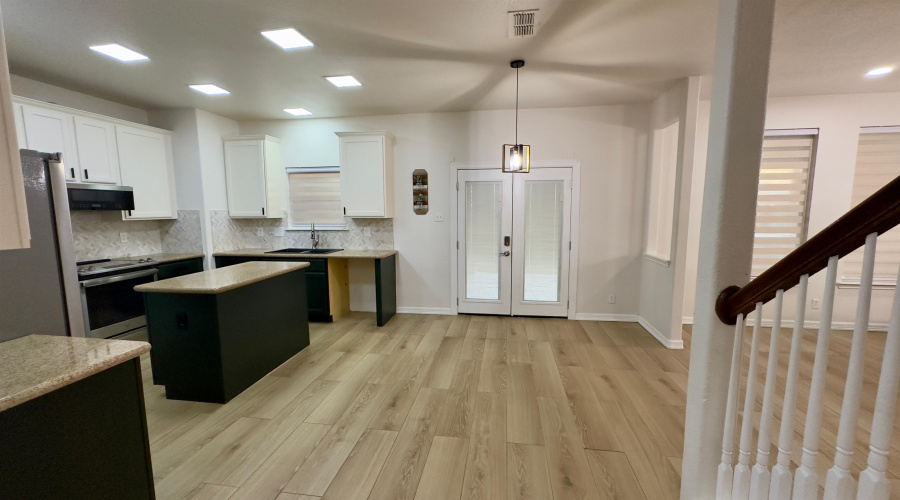 109 Parula Place Ct, Laredo, Texas 78045, 4 Bedrooms Bedrooms, 8 Rooms Rooms,2 BathroomsBathrooms,Residential,For Sale,109 Parula Place Ct,20254000