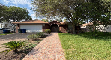 1520 Serene Dr, Laredo, Texas 78045, 3 Bedrooms Bedrooms, 9 Rooms Rooms,2 BathroomsBathrooms,Residential,For Sale,1520 Serene Dr,20254002