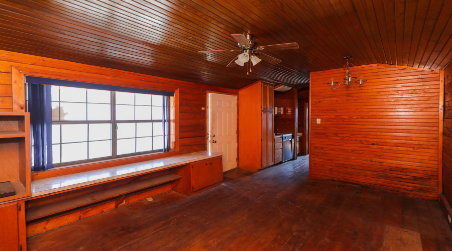 8502 San Lorenzo Dr, LAREDO, Texas 78045, 1 Bedroom Bedrooms, 11 Rooms Rooms,2 BathroomsBathrooms,Commercial/industrial,For Rent,8502 San Lorenzo Dr,20254265