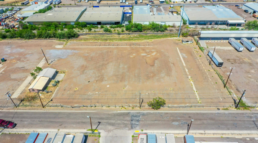 8502 San Lorenzo Dr, LAREDO, Texas 78045, 1 Bedroom Bedrooms, 11 Rooms Rooms,2 BathroomsBathrooms,Commercial/industrial,For Rent,8502 San Lorenzo Dr,20254265