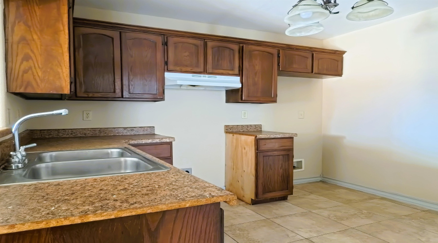 4416 Wild Flower Ave, Laredo, Texas 78045, 3 Bedrooms Bedrooms, 5 Rooms Rooms,2 BathroomsBathrooms,Residential,For Sale,4416 Wild Flower Ave,20254003