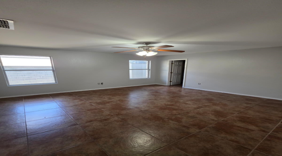 613 Cuervo Dr, Laredo, Texas 78045, 3 Bedrooms Bedrooms, 5 Rooms Rooms,2 BathroomsBathrooms,Residential,For Rent,613 Cuervo Dr,20254006 613 Cuervo Dr, Laredo, Texas 78045, 3 Bedrooms Bedrooms, 5 Rooms Rooms,2 BathroomsBathrooms,Residential,For Rent,613 Cuervo Dr,20254006
