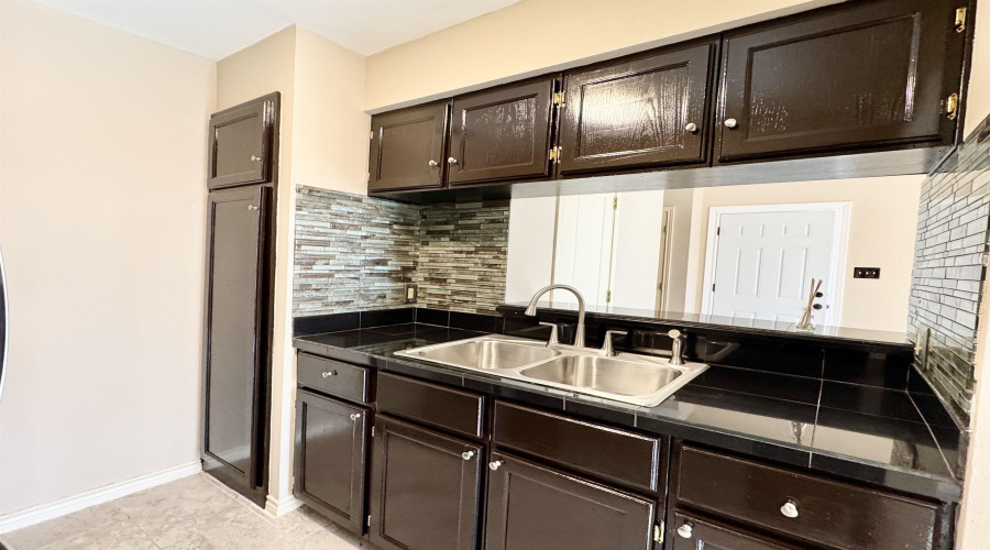 207 Martingale Ln, Laredo, Texas 78041, 2 Bedrooms Bedrooms, 4 Rooms Rooms,2 BathroomsBathrooms,Residential,For Rent,207 Martingale Ln,20254011 207 Martingale Ln, Laredo, Texas 78041, 2 Bedrooms Bedrooms, 4 Rooms Rooms,2 BathroomsBathrooms,Residential,For Rent,207 Martingale Ln,20254011