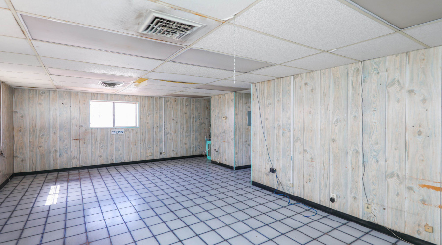 8502 San Lorenzo Dr, LAREDO, Texas 78045, 1 Bedroom Bedrooms, 11 Rooms Rooms,2 BathroomsBathrooms,Commercial/industrial,For Rent,8502 San Lorenzo Dr,20254266