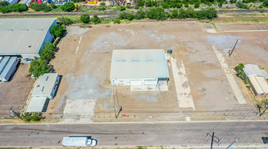 8502 San Lorenzo Dr, LAREDO, Texas 78045, 1 Bedroom Bedrooms, 11 Rooms Rooms,2 BathroomsBathrooms,Commercial/industrial,For Rent,8502 San Lorenzo Dr,20254266