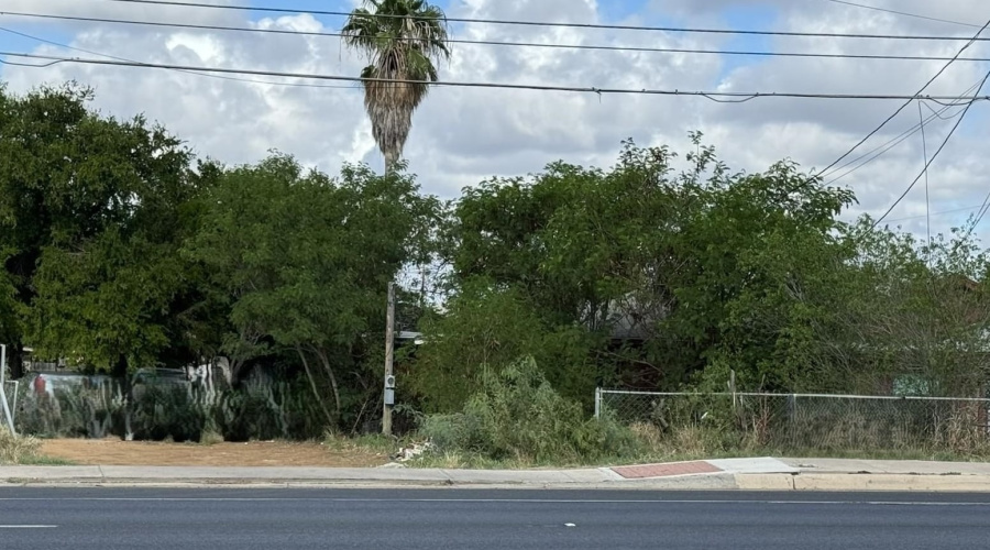 1712 SaCred Heart Dr, Laredo, Texas 78046, ,Land,For Sale,1712 SaCred Heart Dr,20254126