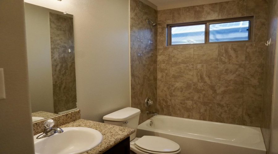 4307 Regina Dr., Laredo, Texas 78046, 3 Bedrooms Bedrooms, 7 Rooms Rooms,2 BathroomsBathrooms,Residential,For Rent,4307 Regina Dr.,20254019