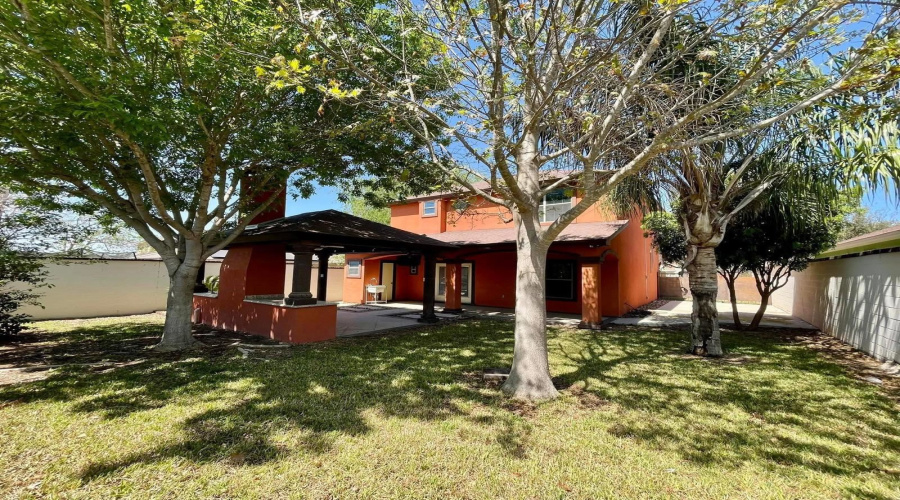 3621 Fuente Ln, Laredo, Texas 78046, 3 Bedrooms Bedrooms, 6 Rooms Rooms,2 BathroomsBathrooms,Residential,For Sale,3621 Fuente Ln,20254020