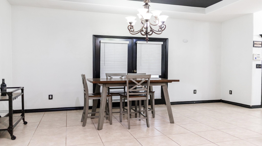 10620 Porfirio Dr, LAREDO, Texas 78045, 3 Bedrooms Bedrooms, 8 Rooms Rooms,2 BathroomsBathrooms,Residential,For Rent,10620 Porfirio Dr,20254022