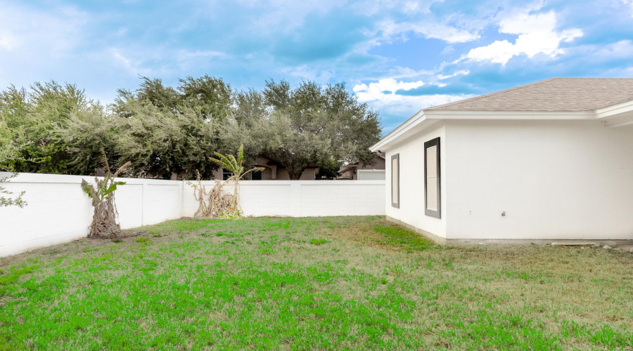 10620 Porfirio Dr, LAREDO, Texas 78045, 3 Bedrooms Bedrooms, 8 Rooms Rooms,2 BathroomsBathrooms,Residential,For Rent,10620 Porfirio Dr,20254022